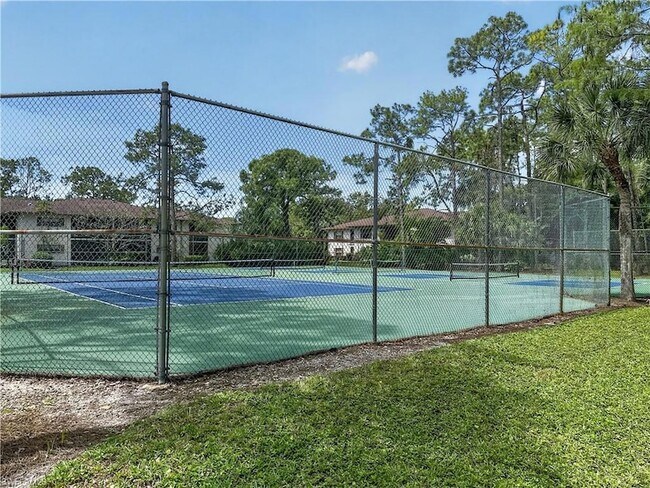 Building Photo - 1701 Courtyard Way