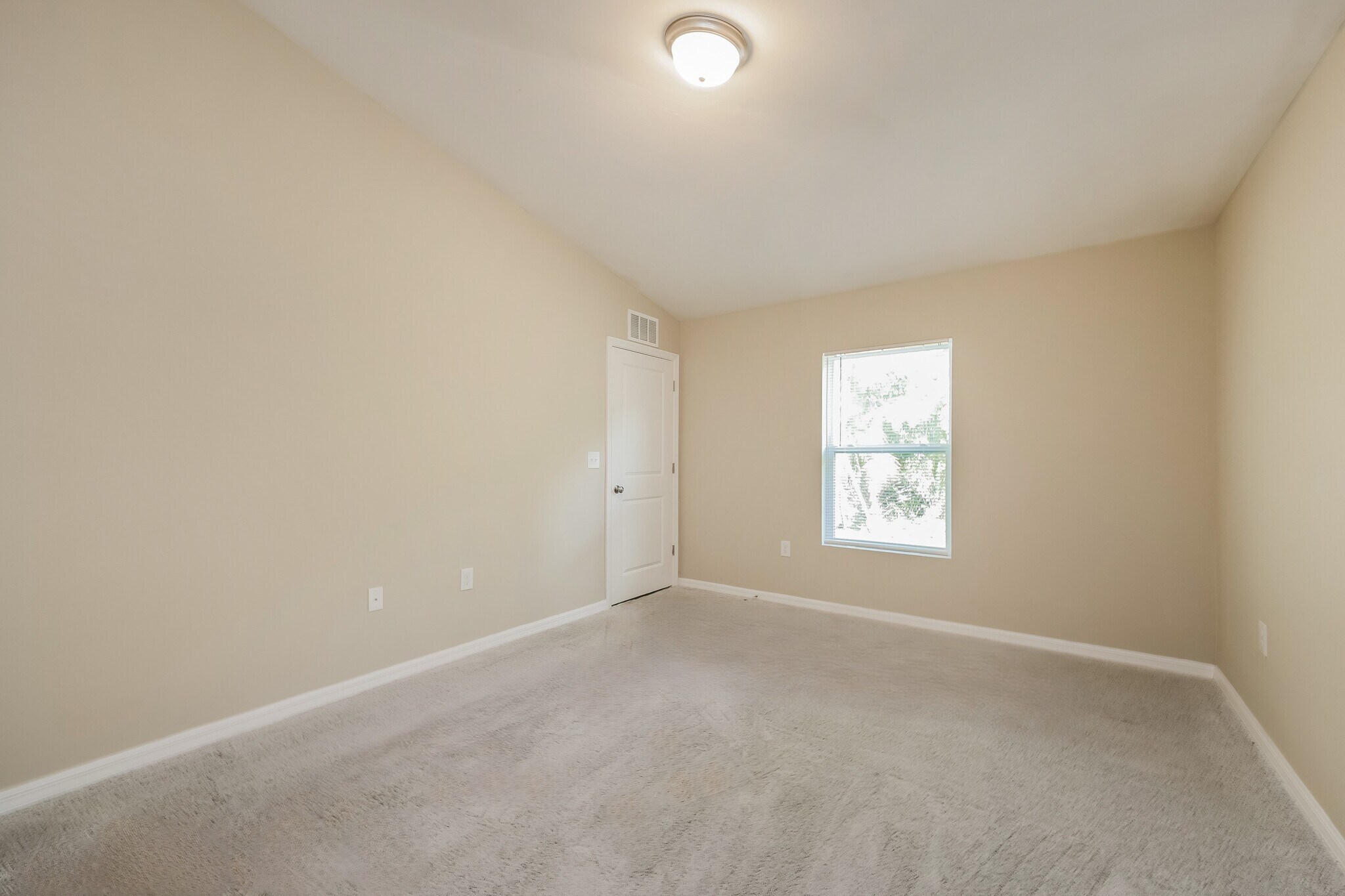 Building Photo - 9160 Aegean Cir