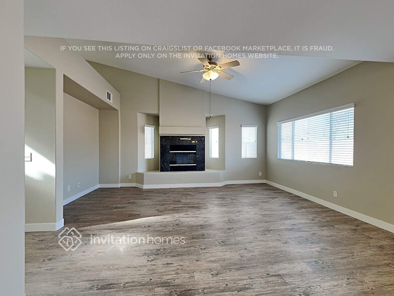 Building Photo - 2506 Paradise Isle Ave