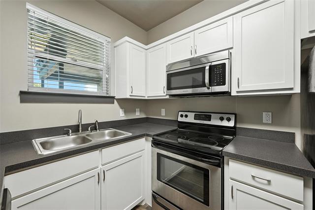Building Photo - 903 Fannin St