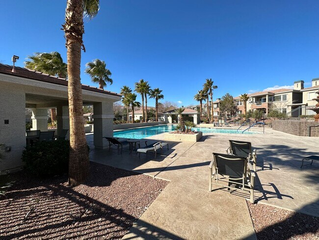 Building Photo - GREAT SUMMERLIN CONDO IN GATED COMMUNITY!!