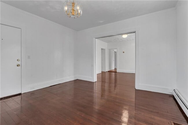 Building Photo - 48 Kenwood St