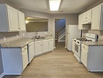 Building Photo - 301 Westminster Dr