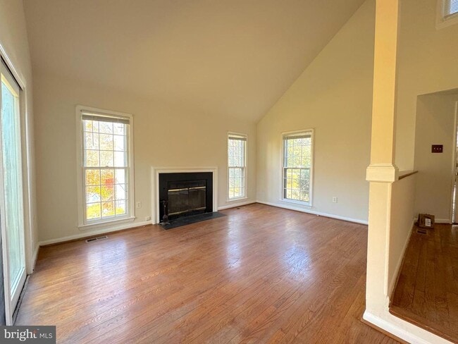 Building Photo - 12214 Dapple Gray Ct