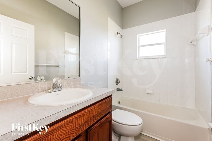 Building Photo - 2956 Vintage View Cir