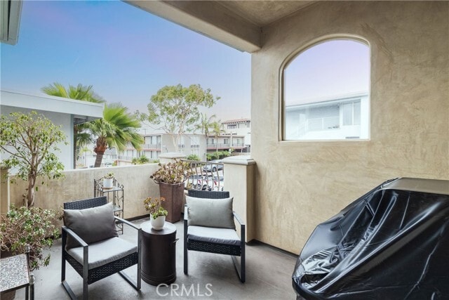 Building Photo - 604 Manhattan Beach Blvd