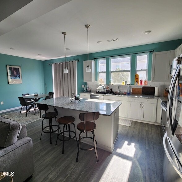 Building Photo - 157 Roebuck Ln