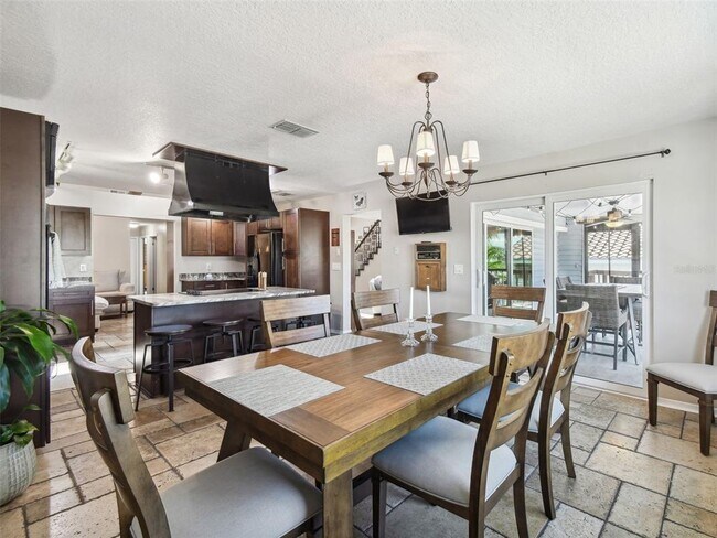 Building Photo - 6241 Bayside Dr