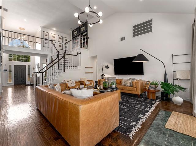 Building Photo - 672 Oakdale Dr