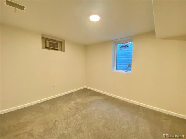 Building Photo - 3015 Pontiac St