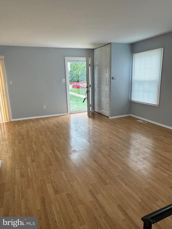 Building Photo - 96 Ewing Dr