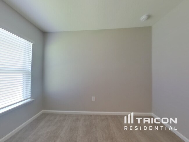 Building Photo - 217 Sawmill Landing Dr