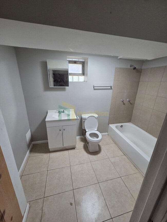 Building Photo - Beautifully Renovated 4-Bedroom Home with ...