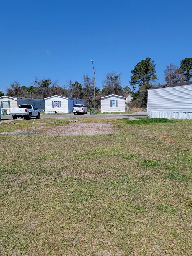 Primary Photo - 926 Hollywood Dr