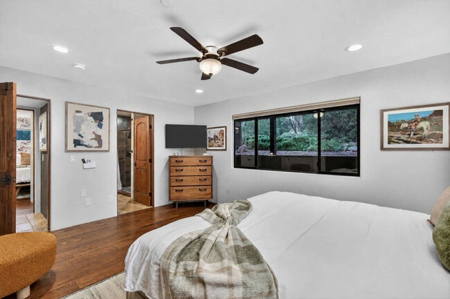 Building Photo - 107 Rufous Ln