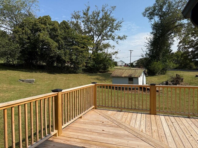 Building Photo - 1414 Muddy Creek Rd