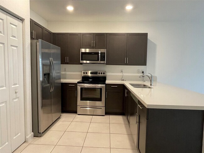 Building Photo - 4678 Santa Cruz Way