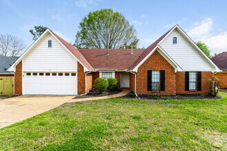 Building Photo - 1376 Hardwood Trail