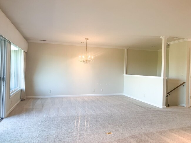 Building Photo - 15400 Winchester Blvd
