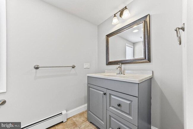 Building Photo - 4236 Florida Ave