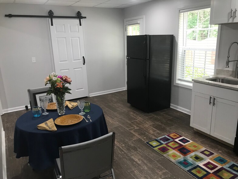 Building Photo - 6605 Destiny Dr SE