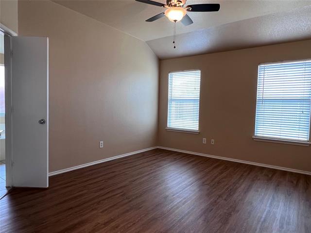 Building Photo - 1065 Warbler Ln