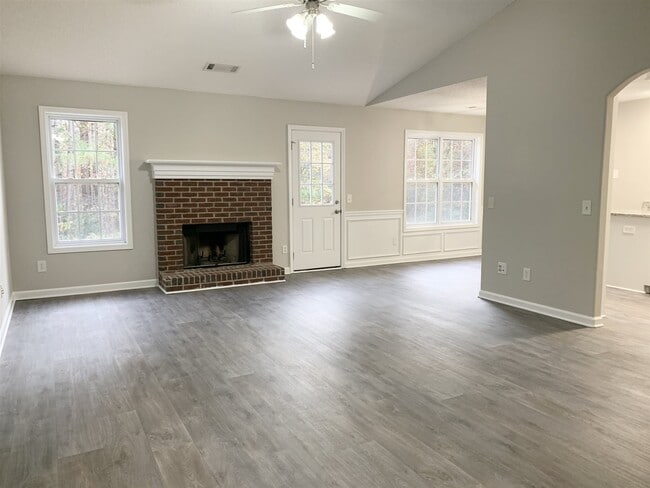 Building Photo - 1225 Persimmon Place Dr