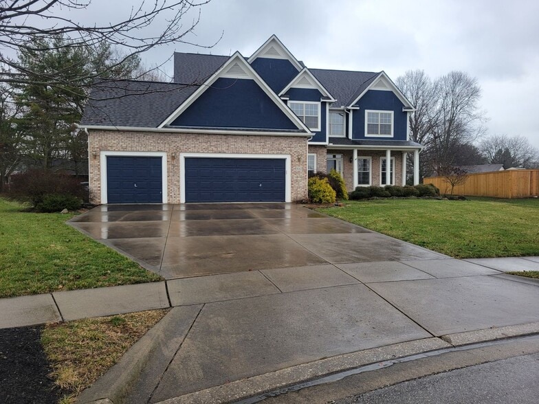 Building Photo - 8162 Chateau Ln