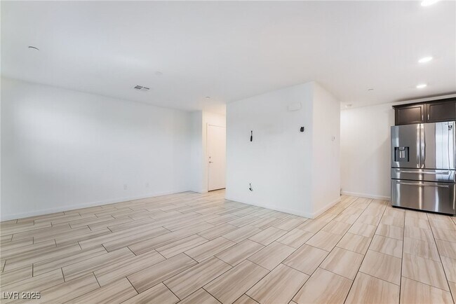 Building Photo - 715 Pickled Pepper Pl