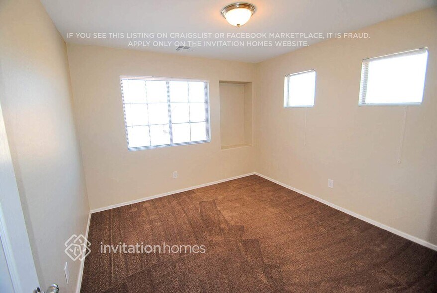 Building Photo - 15439 W Cottonwood Cir