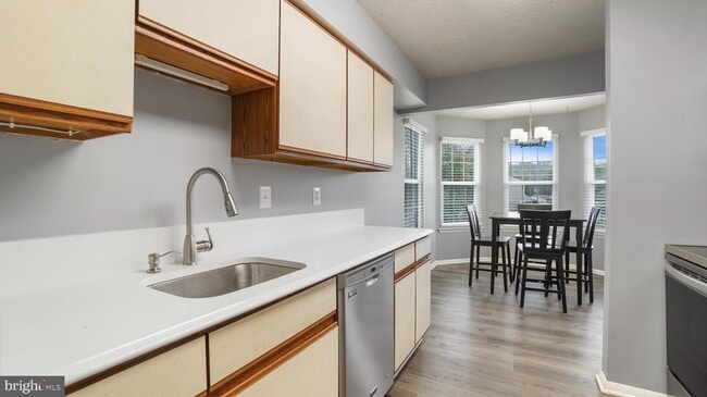 Building Photo - 3397 Littleton Way