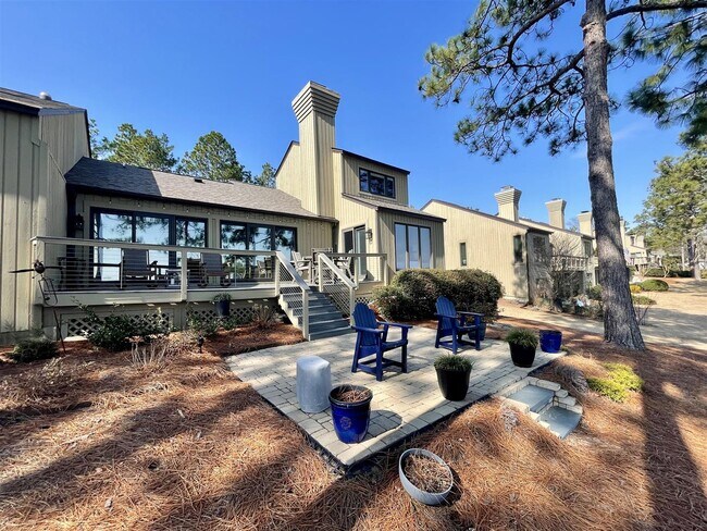Building Photo - 7 Pinehurst Villas