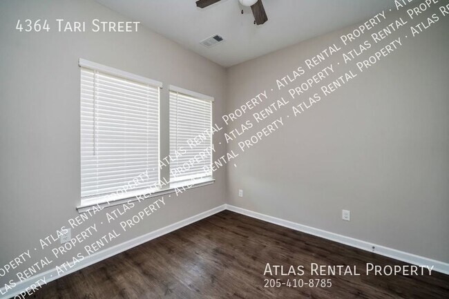 Building Photo - 4364 Tari St