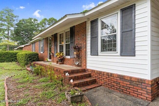 Building Photo - 5405 Autumn Dr