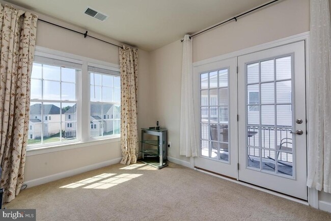 Building Photo - 42463 Pine Forest Dr