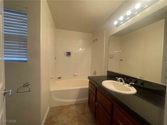 Building Photo - 7339 Cestrum Rd