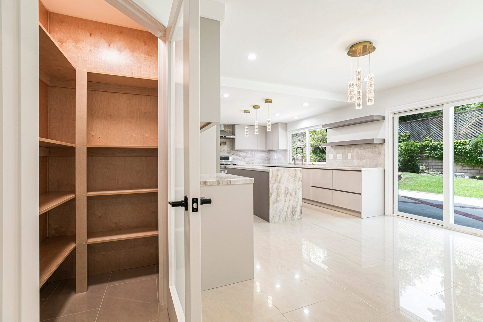 Building Photo - 3125 Emerald Isle Dr