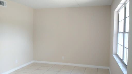 Building Photo - Spring Garden A - A06