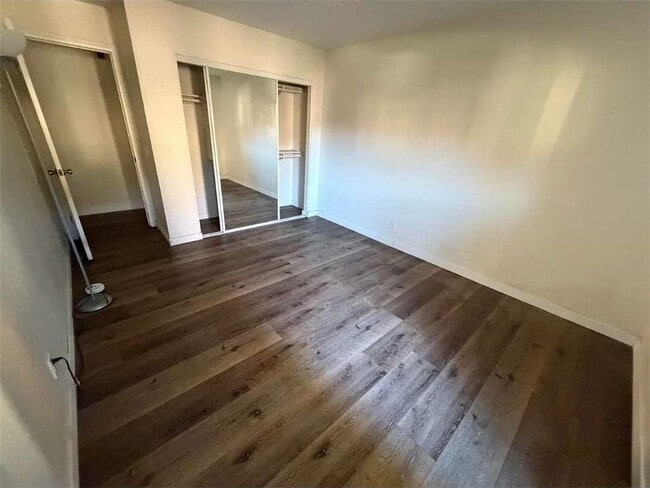 Building Photo - 615 Fredricks Ave