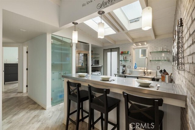Building Photo - 3248 Ocean Dr