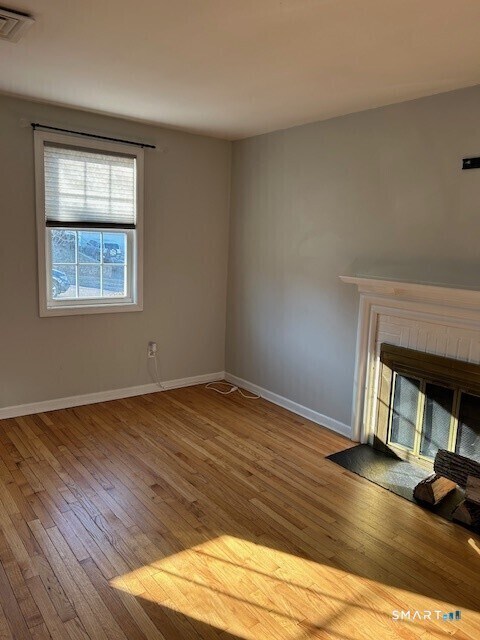 Building Photo - 180 Blueberry Ln