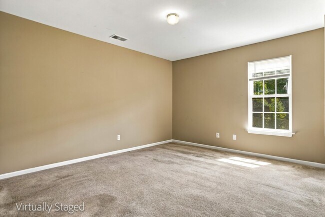 Building Photo - 822 Oakshire Cir