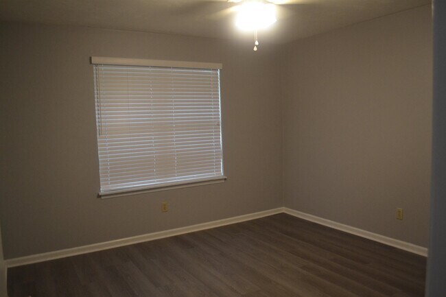 Building Photo - 3561 Sedona Loop