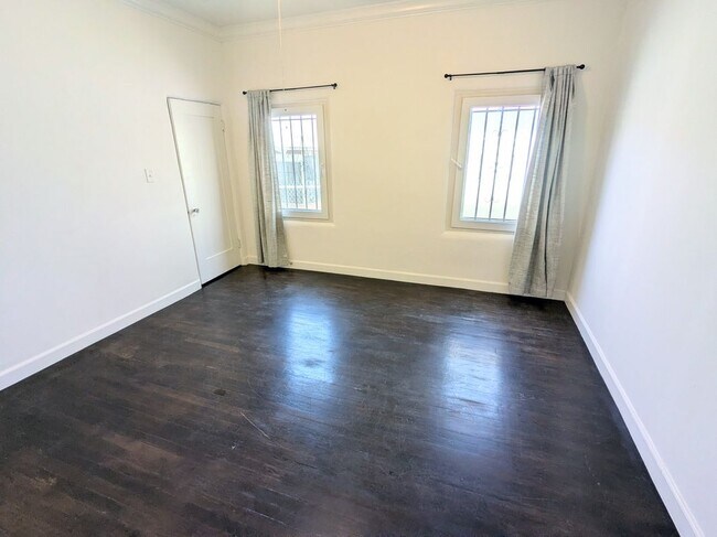Building Photo - 1152 Gordon St