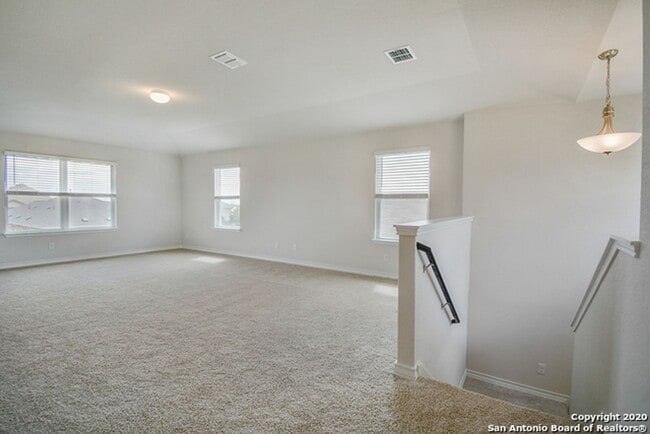 Building Photo - Gorgeous Home in the Gated Wortham Oaks Community Now Available! Realtor Commission: $600