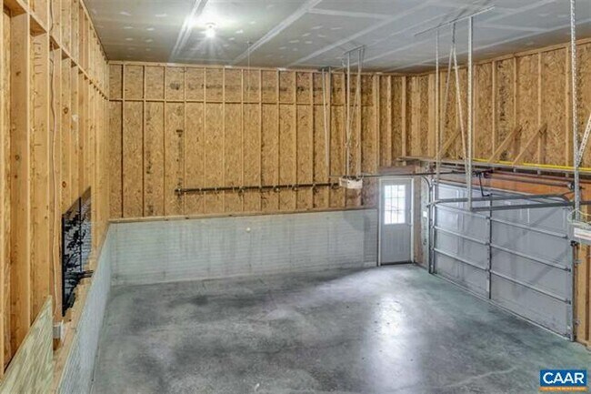 Building Photo - 991 Carodon Dr
