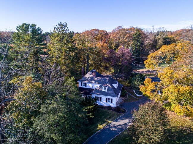 Building Photo - 800 Navesink River Rd