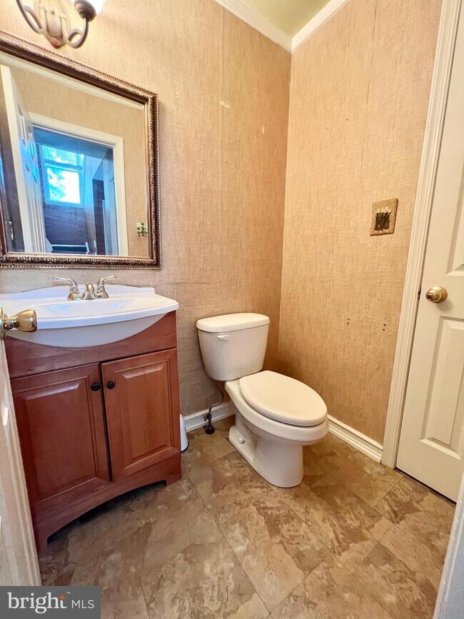 Building Photo - 8620 Trumbauer Dr