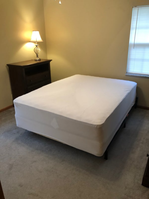 Building Photo - 515 Monroe Ave