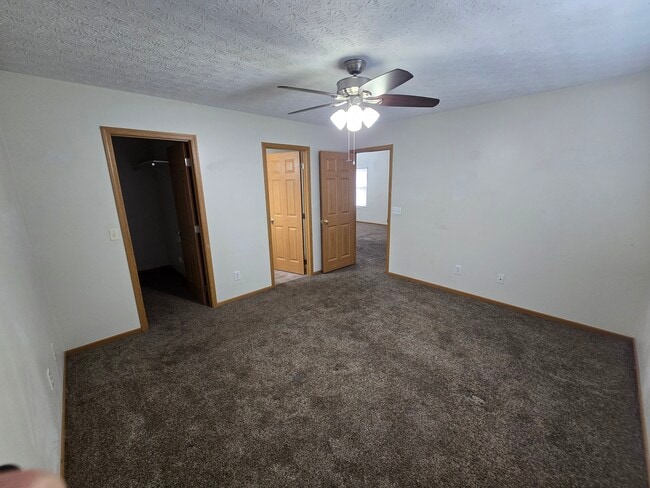 Building Photo - 5494 Lanterns Way